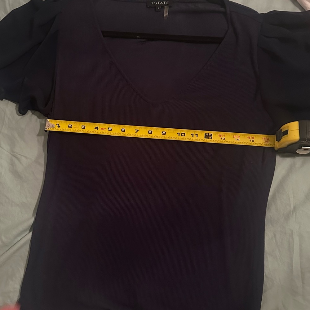Navy top - Picture 2 of 4
